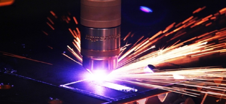 Plasma metal cutting 